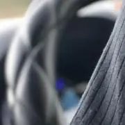 サトシ