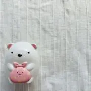 真っ白しろくまの画像