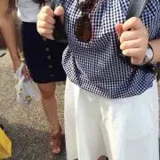 る。