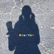 ま
