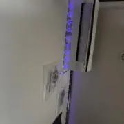 、