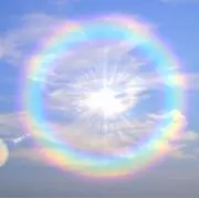 丸い虹の画像