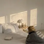 TT.
