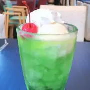こにっく