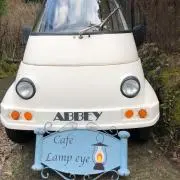 cafe lamp eye
