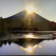 HOLYの画像
