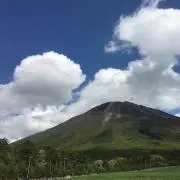 ア