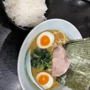 き