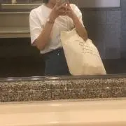 み。