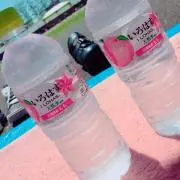 よよ