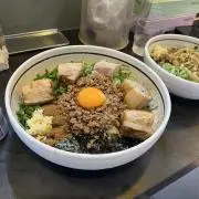 ガガガ