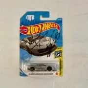 LBWK直筆サイン2名 Hot Wheels ウラカン - メルカリ
