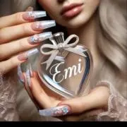 Emi·͜·ᰔᩚ