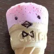 エミリの画像