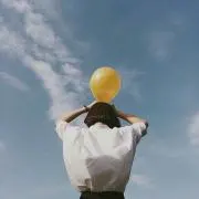 やーけーべー