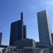 色んなもの売ってきますの画像