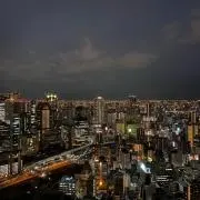 こう