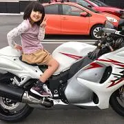 ハヤブサ  アンナ