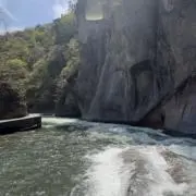 小川