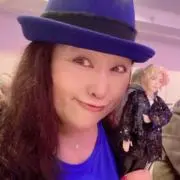 R Fluerの画像
