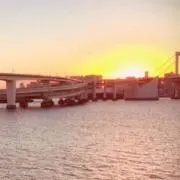 むーに