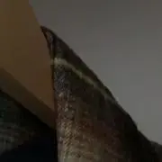 un