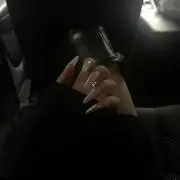 wの画像