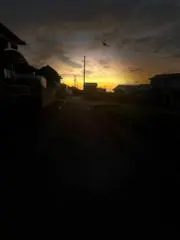 こう