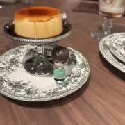 もに