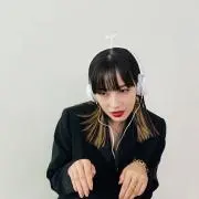 wの画像