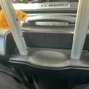 やんやん