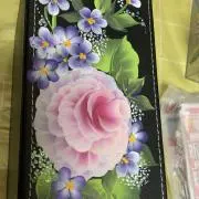 ユン