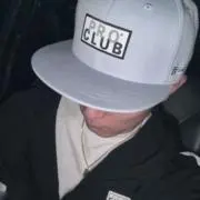 ずーなり
