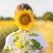 華