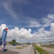 へ