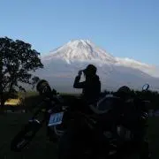 R Jの画像