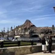 しゅんぎく