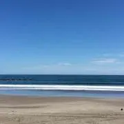 よー