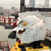 肩幅メル男の画像