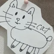 木を彫る人の画像