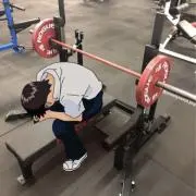 筋肉ダルマっちょ