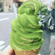 むせ抹茶ソフトクリームの画像