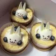 飴 缶。