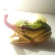 4423