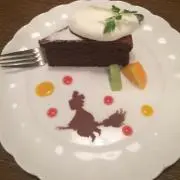 ニーナ