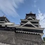 へい