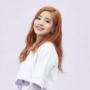 小川ももこ