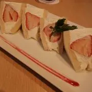 ふみな
