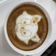 スケスケの水の画像