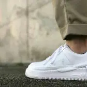 なめこのみそ汁の画像